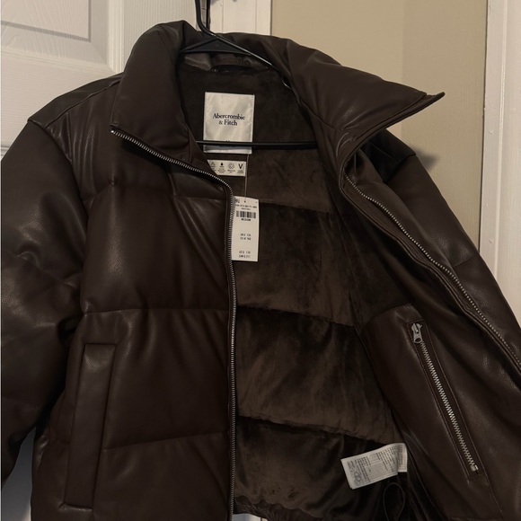 Abercrombie Women's Brown Leather Puffer Jacket - Picture 6 of 6